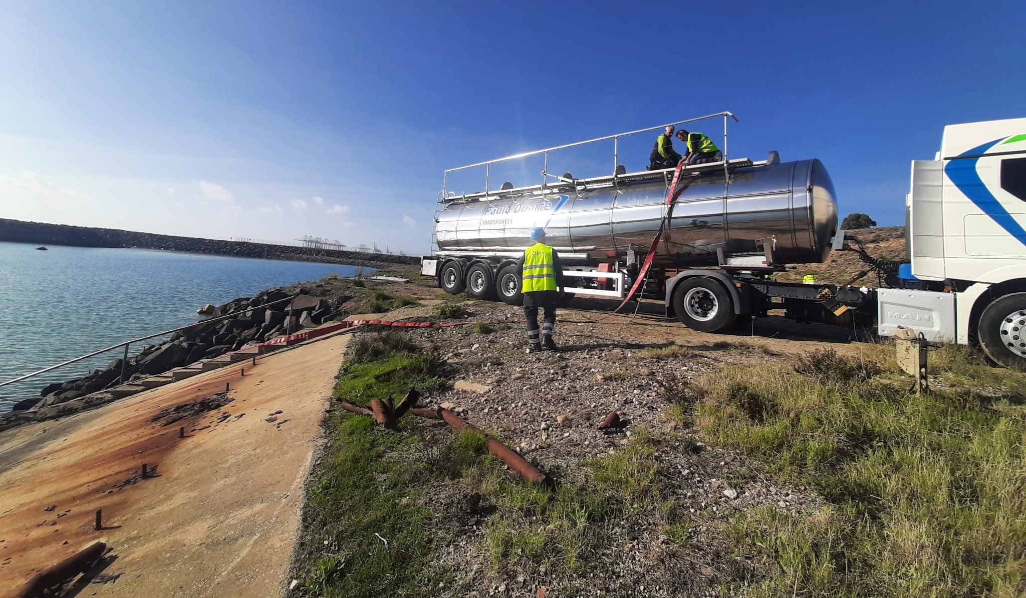 Recolha de água do mar para o protótipo Sol2H2O